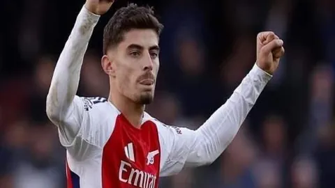 热火次节反击黄蜂得分荒，半场22-2逆转领先10分，维金斯表现抢眼！